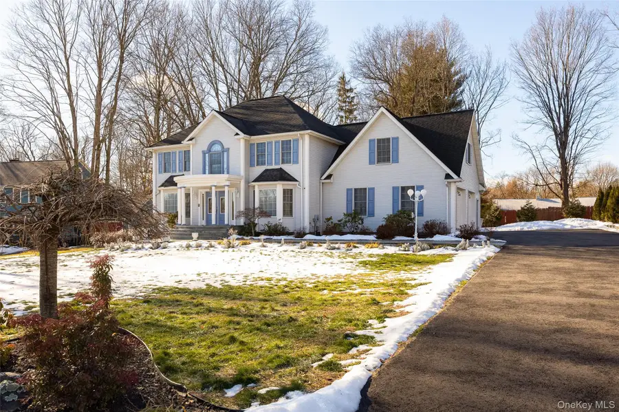 8 Toms Way, Poughkeepsie, NY 12603 - Image #2