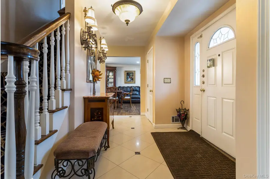 23 Moccasin Place, Monsey, NY 10952 - Image #2