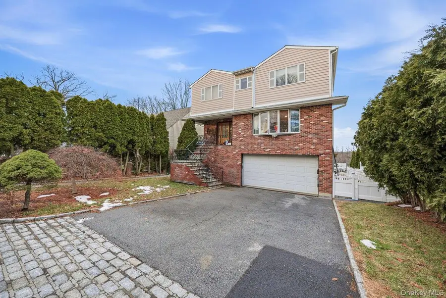 41 Tyndale Place, Yonkers, NY 10701 - Image #2