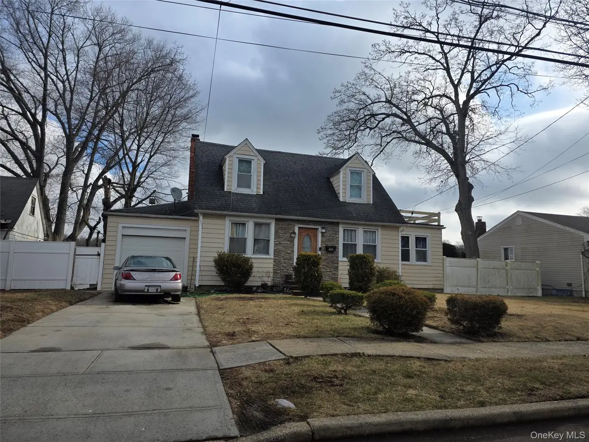 485 Sterling Street, Uniondale, NY 11553 - Image #1