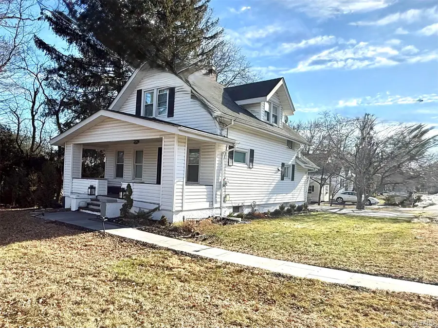 12 E Nauraushaun Avenue, Pearl River, NY 10965 - Image #2