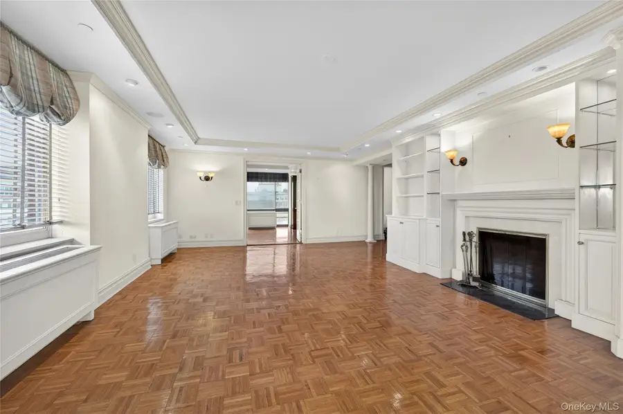 100 Hilton Avenue #PH 5, Garden City, NY 11530 - #3