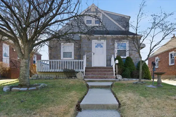 704 Barnes Avenue, Baldwin, NY 11510