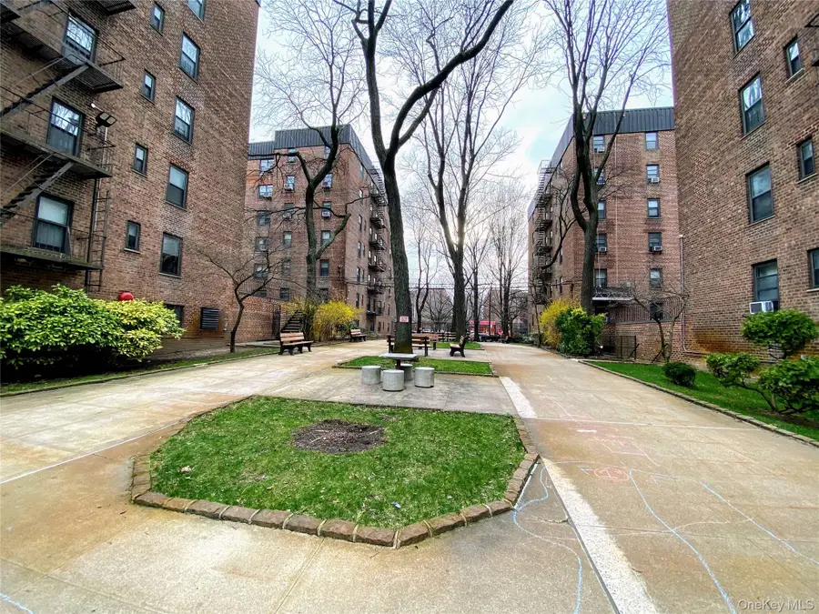 32-23 90th Street #405, East Elmhurst, NY 11369 - Image #3