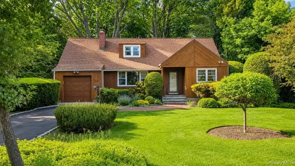 9 Sheep Pasture Lane, Huntington, NY 11743