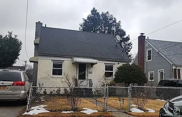 299 Locust Avenue, Uniondale, NY 11553