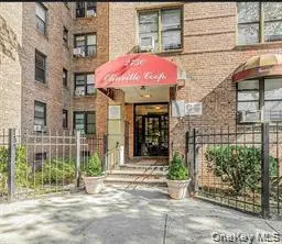 2750 Olinville Ave #4C, Bronx, NY 10467
