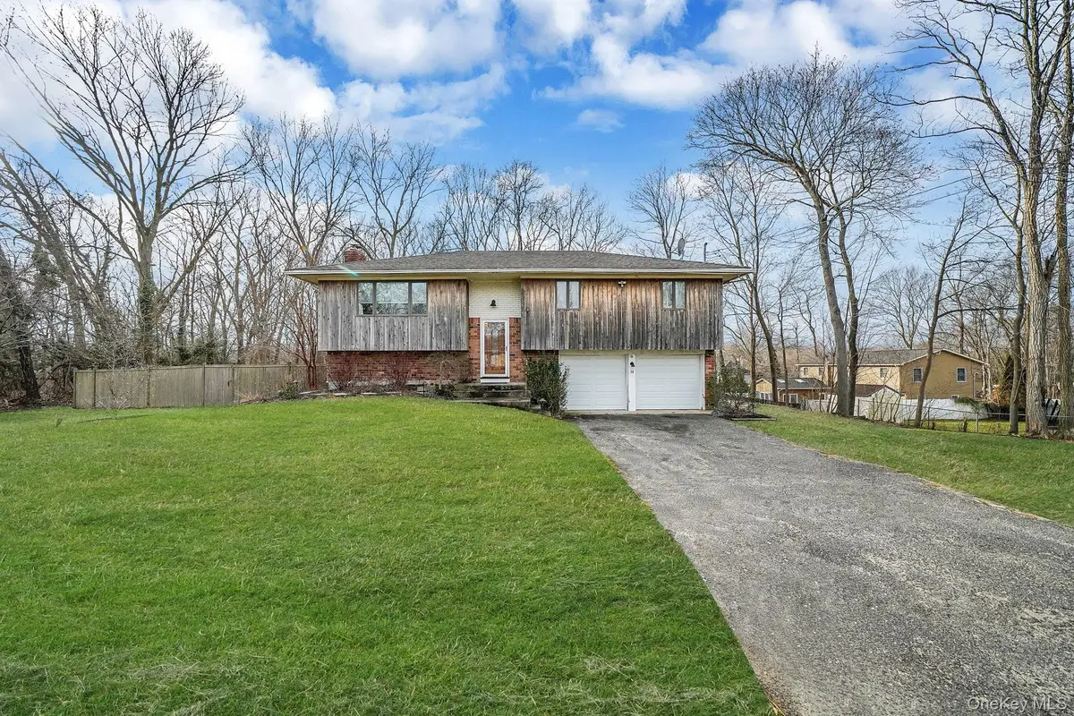 38 Groveland Park Boulevard, Sound Beach, NY 11789 - Image #1