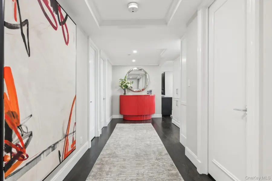 100 Hilton Avenue #901, Garden City, NY 11530 - #3