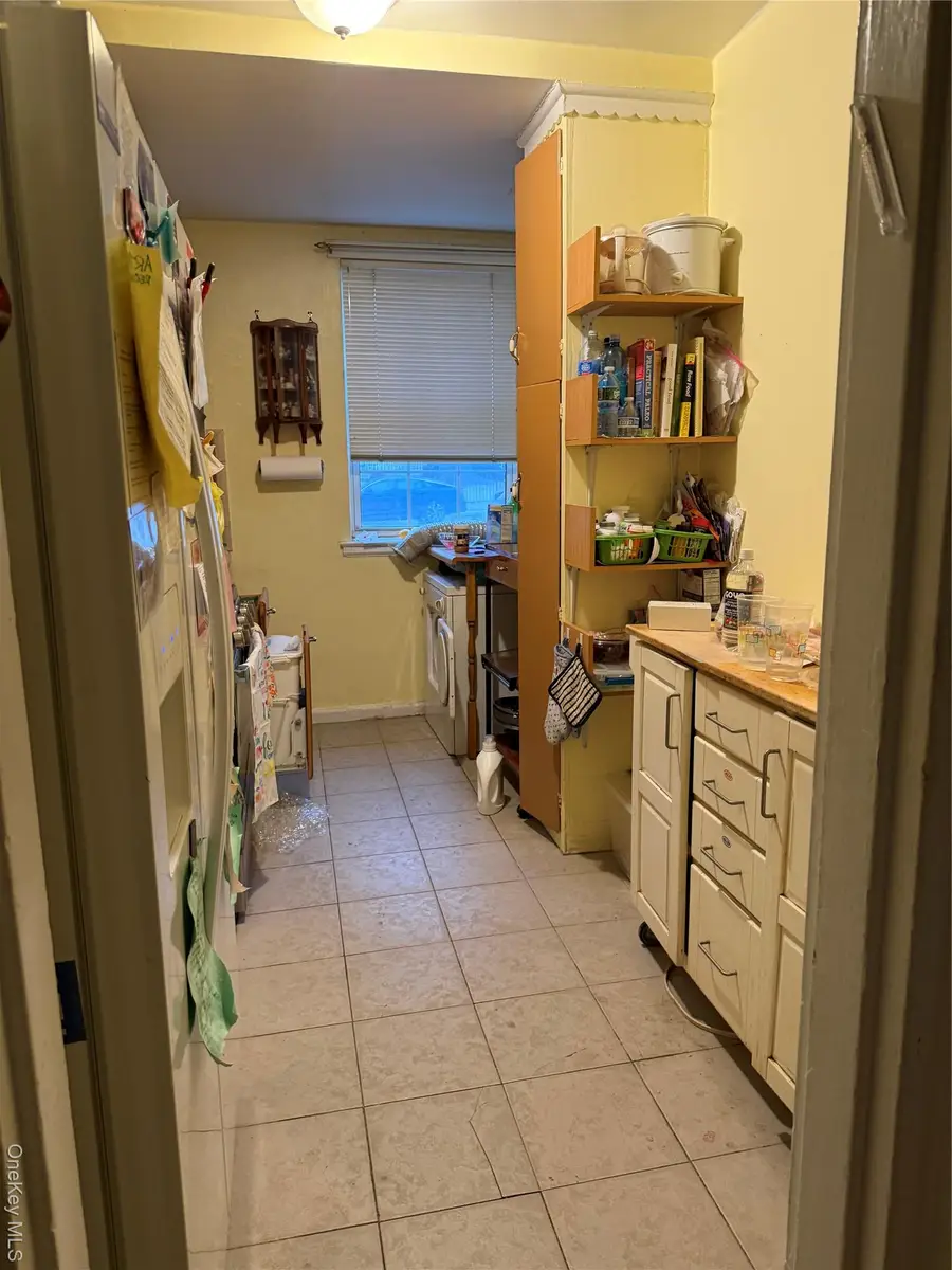 77-28 Vleigh Pl. #81 B, Flushing, NY 11367 - Image #2