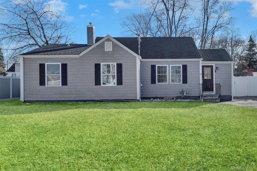 13 Dietz Street, Central Islip, NY 11722 - Image #2