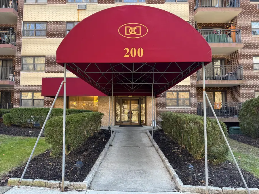 200 Diplomat Drive #6P, Mount Kisco, NY 10549 - Image #2