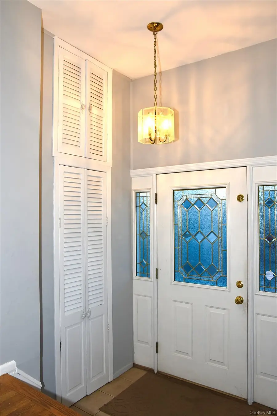 242 Munro Boulevard, Valley Stream, NY 11581 - #2