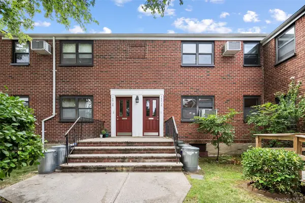 160-24 17th Ave #1, Whitestone, NY 11357