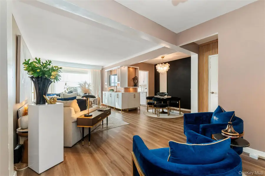 83-33 Austin Street #3D, Kew Gardens, NY 11415 - Image #2