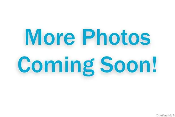 22 Francine Drive N, Massapequa, NY 11758 - Image #2