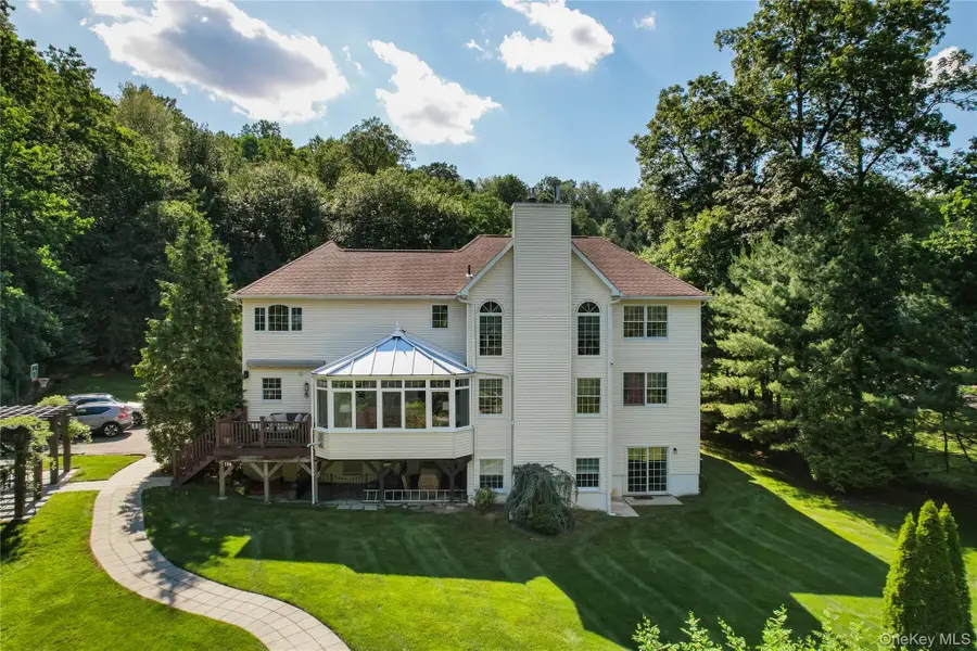 9 Ronwood Road, Chestnut Ridge, NY 10977 - Image #3