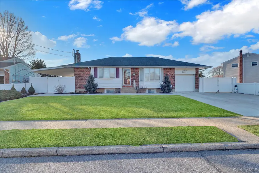 14 Lisa Drive, Deer Park, NY 11729 - Image #3