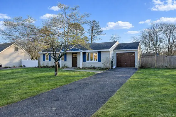 20 Ridge Haven Drive, Ridge, NY 11961