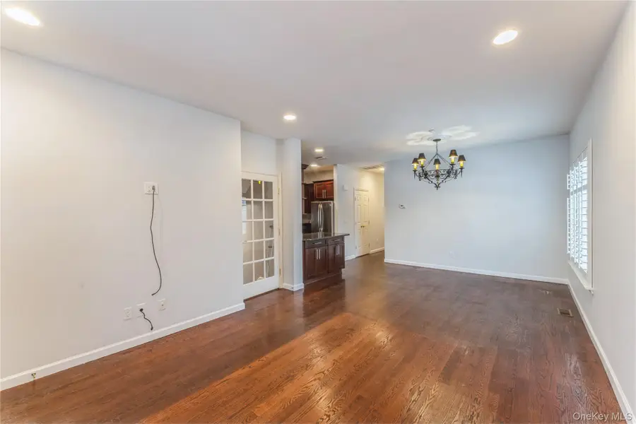 448 Winter Place, East Meadow, NY 11554 - #3