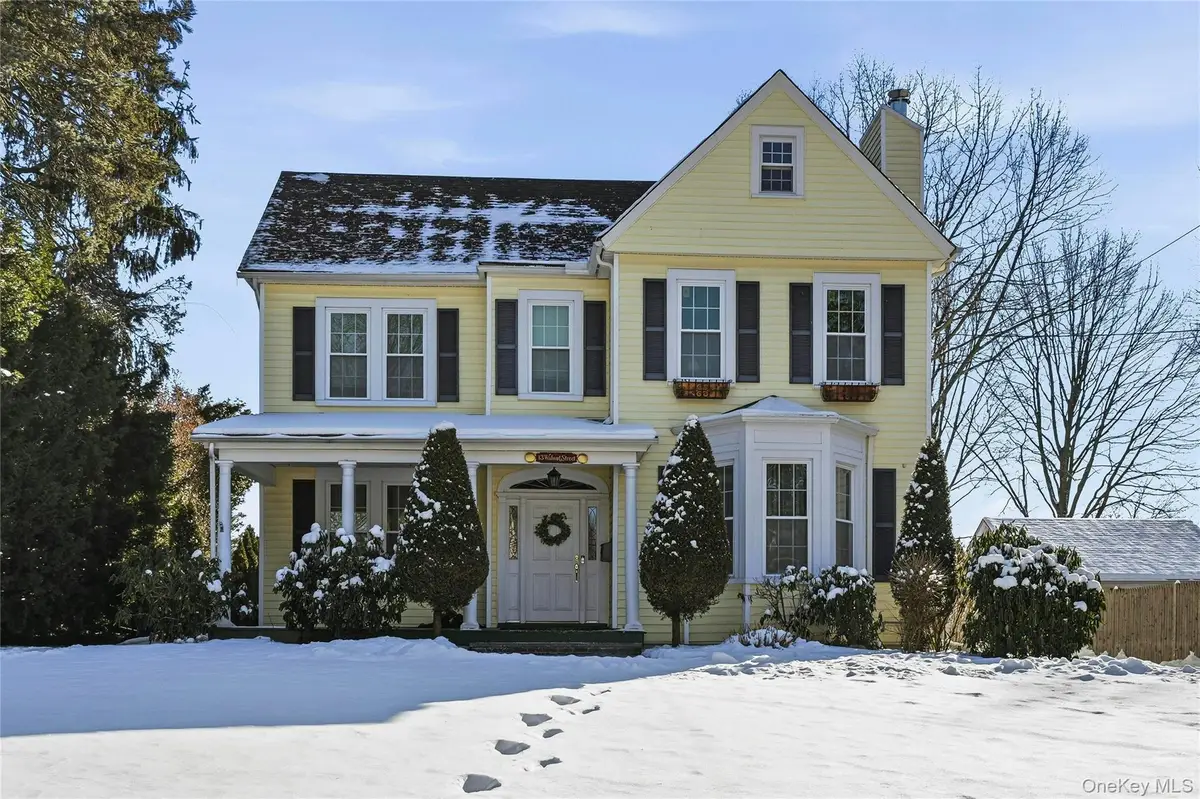 13 Walnut Street, Glen Head, NY 11545 - Image #1