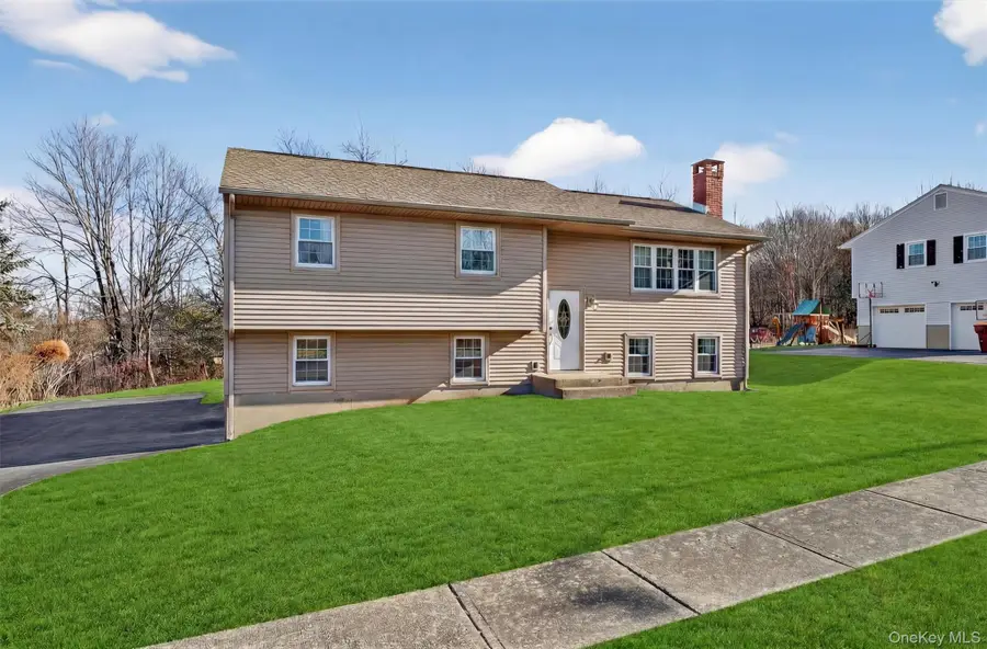 11 Hilltop Lane, Warwick, NY 10990 - Image #2