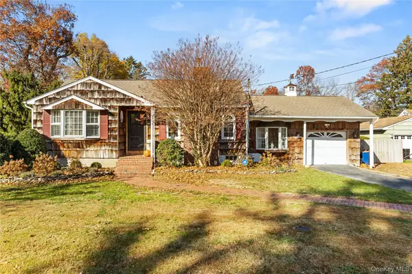 18 Floral Avenue, Huntington, NY 11743