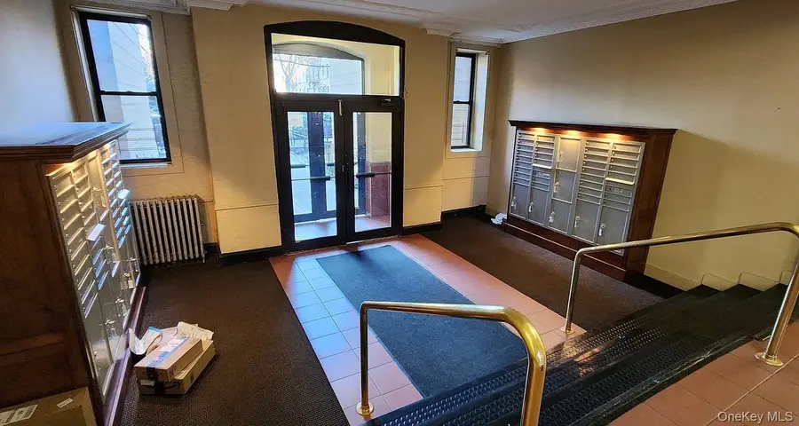 83-52 Talbot Street #1-J, Kew Gardens, NY 11415 - Image #2