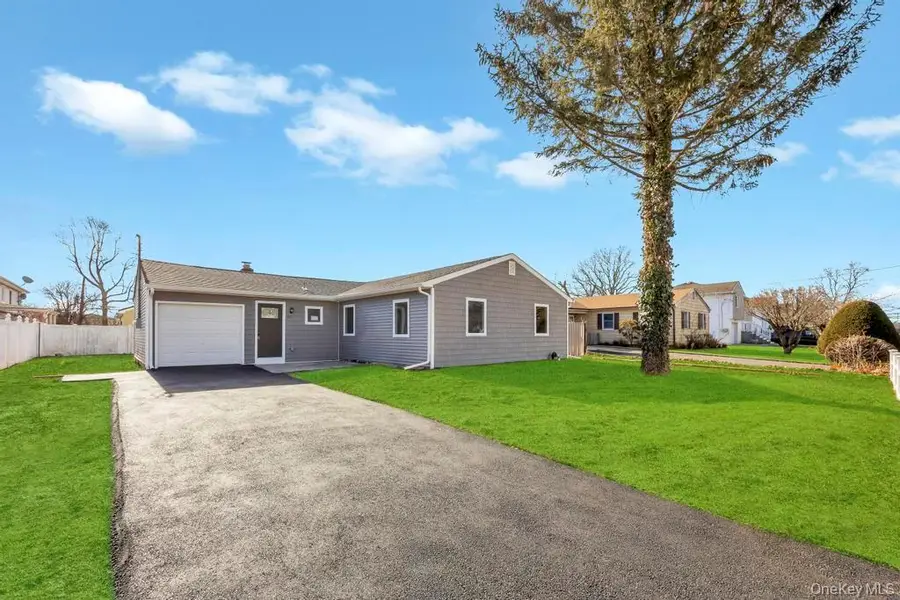 15 Marshall Street, Massapequa, NY 11758 - Image #3