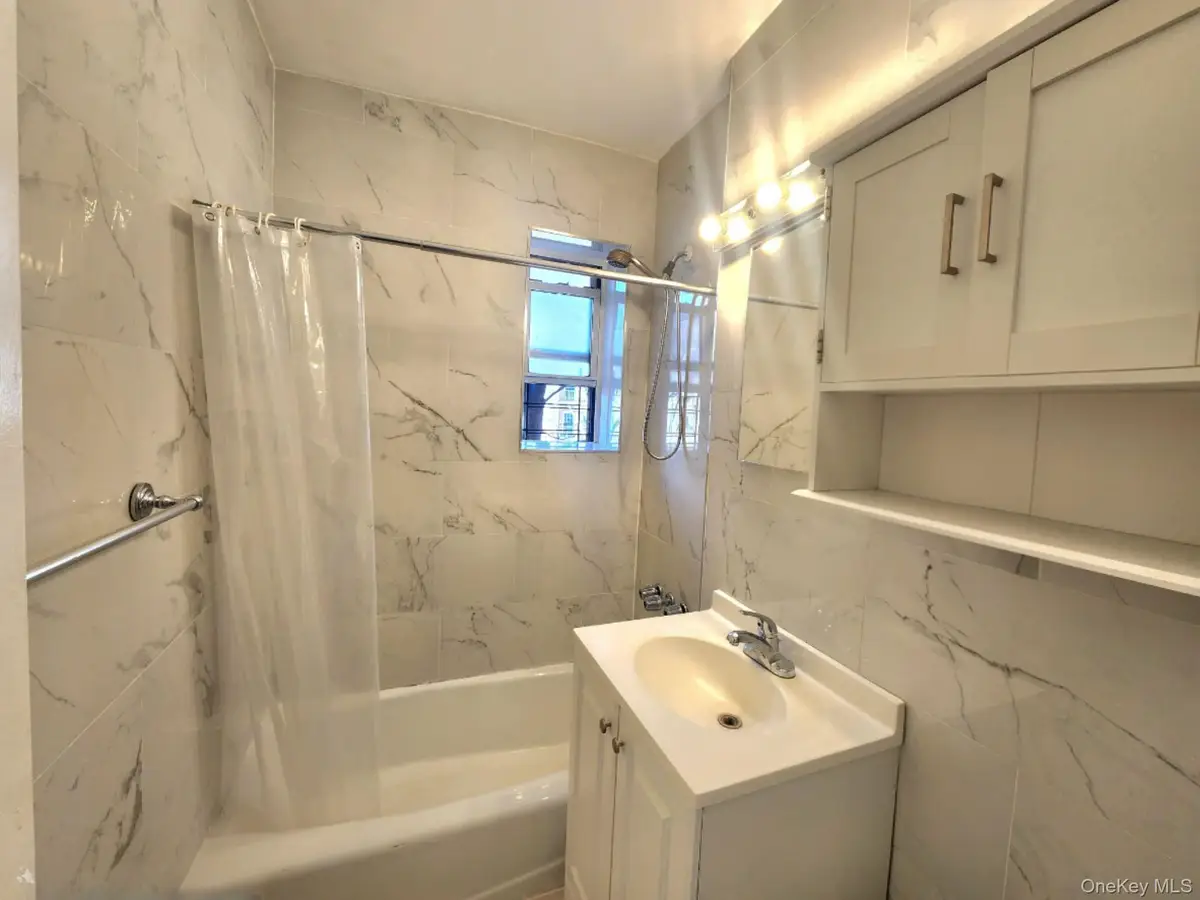 55-23 31st Avenue #3H, Woodside, NY 11377 - Image #1