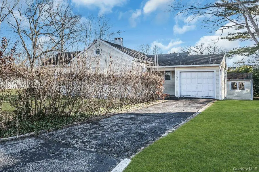 252 Toronto Avenue, Massapequa, NY 11758 - Image #1