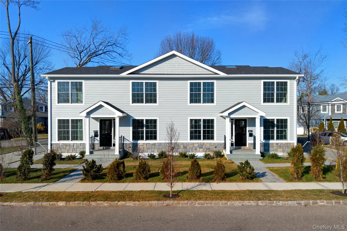 1 Manhasset Avenue, Port Washington, NY 11050 - #1