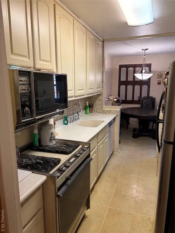 84-29 153 Avenue #4N, Howard Beach, NY 11414