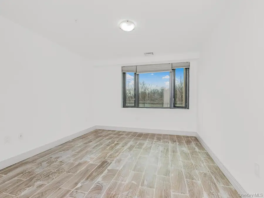 701 Ridge Hill Boulevard #1D, Yonkers, NY 10710 - Image #2