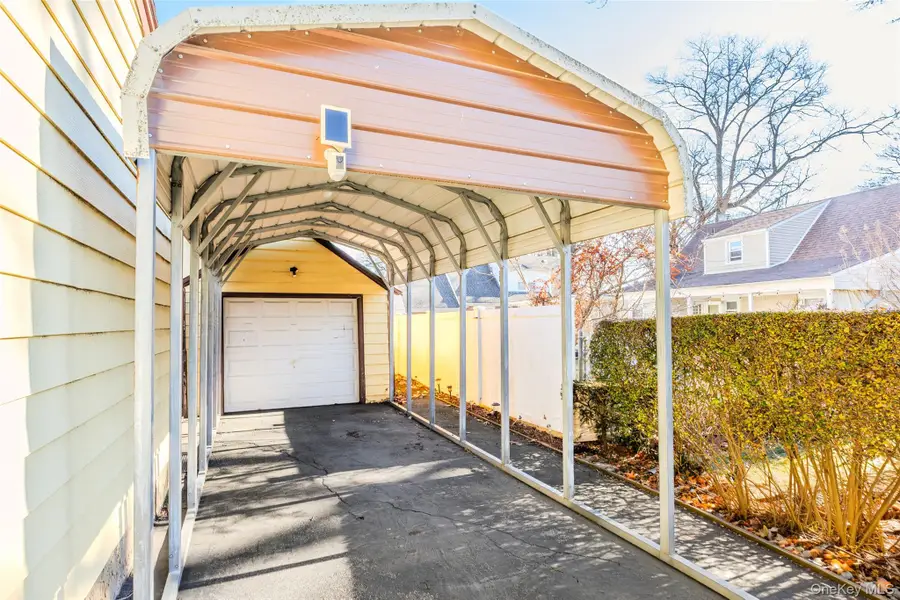 12 King Street, Freeport, NY 11520 - Image #2