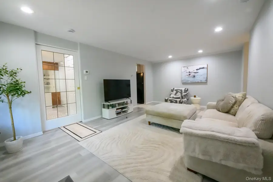 128 Sagamore Hills Drive, Port Jefferson Station, NY 11776 - Image #2