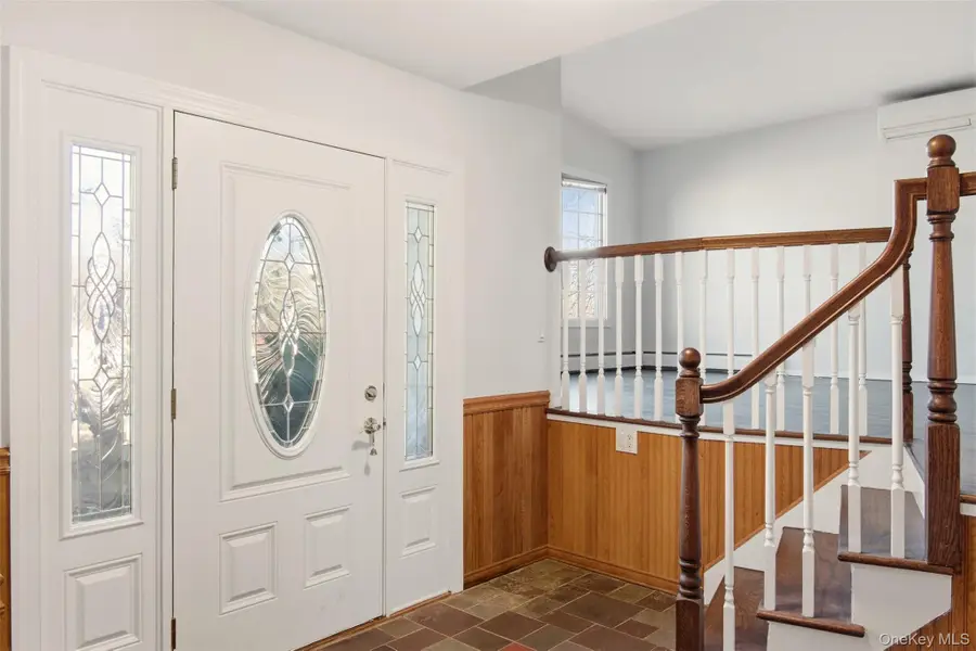 111 Schneider Lane, Hauppauge, NY 11788 - #3