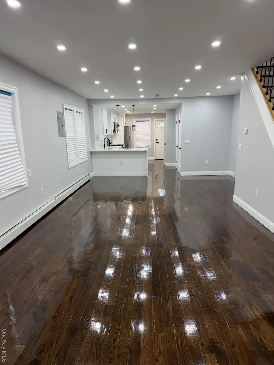 22404 95th Avenue, Queens Village, NY 11429 - Image #3