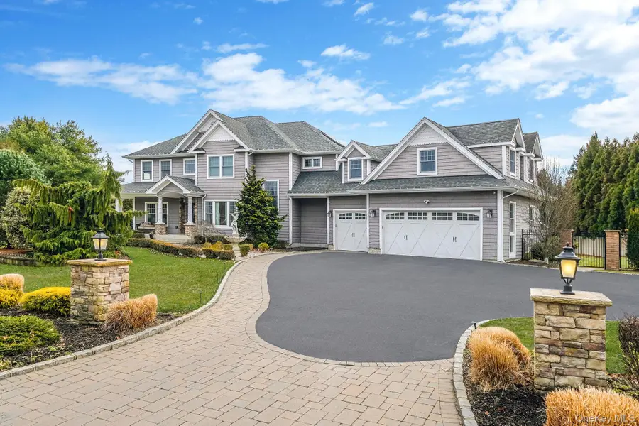 30 Hampton Drive, Center Moriches, NY 11934 - Image #2