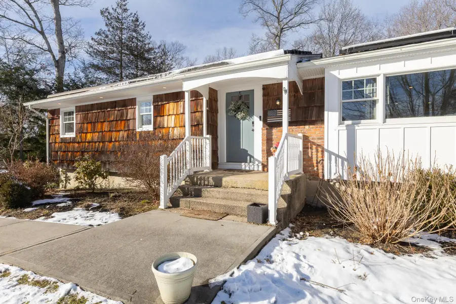 49 Lexington Avenue, Smithtown, NY 11787 - Image #2