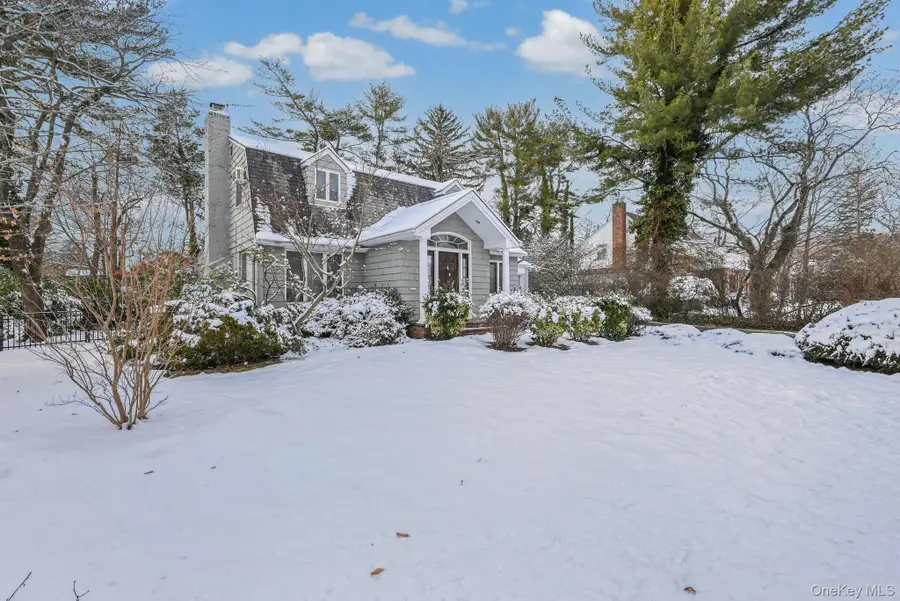 95 Oakdale Lane, East Hills, NY 11577 - #2