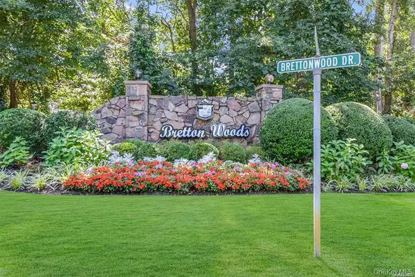 852 Skyline Drive, Coram, NY 11727