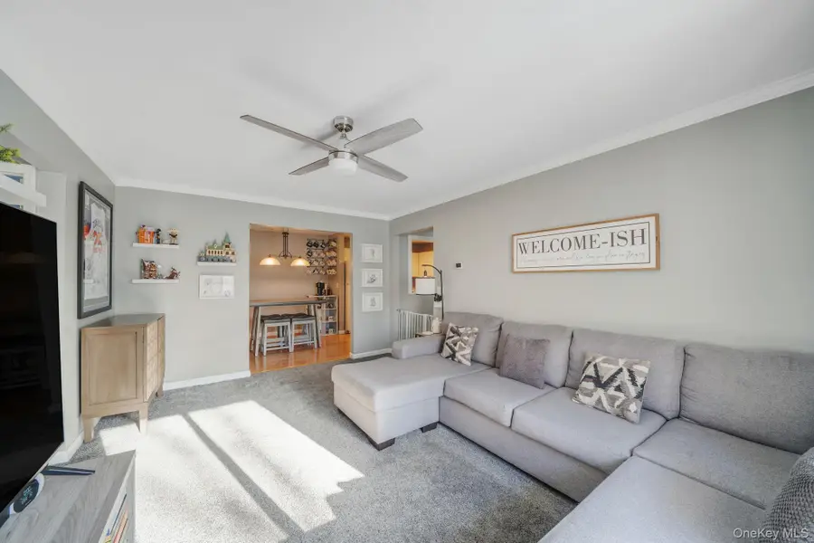 852 Skyline Drive, Coram, NY 11727 - Image #3