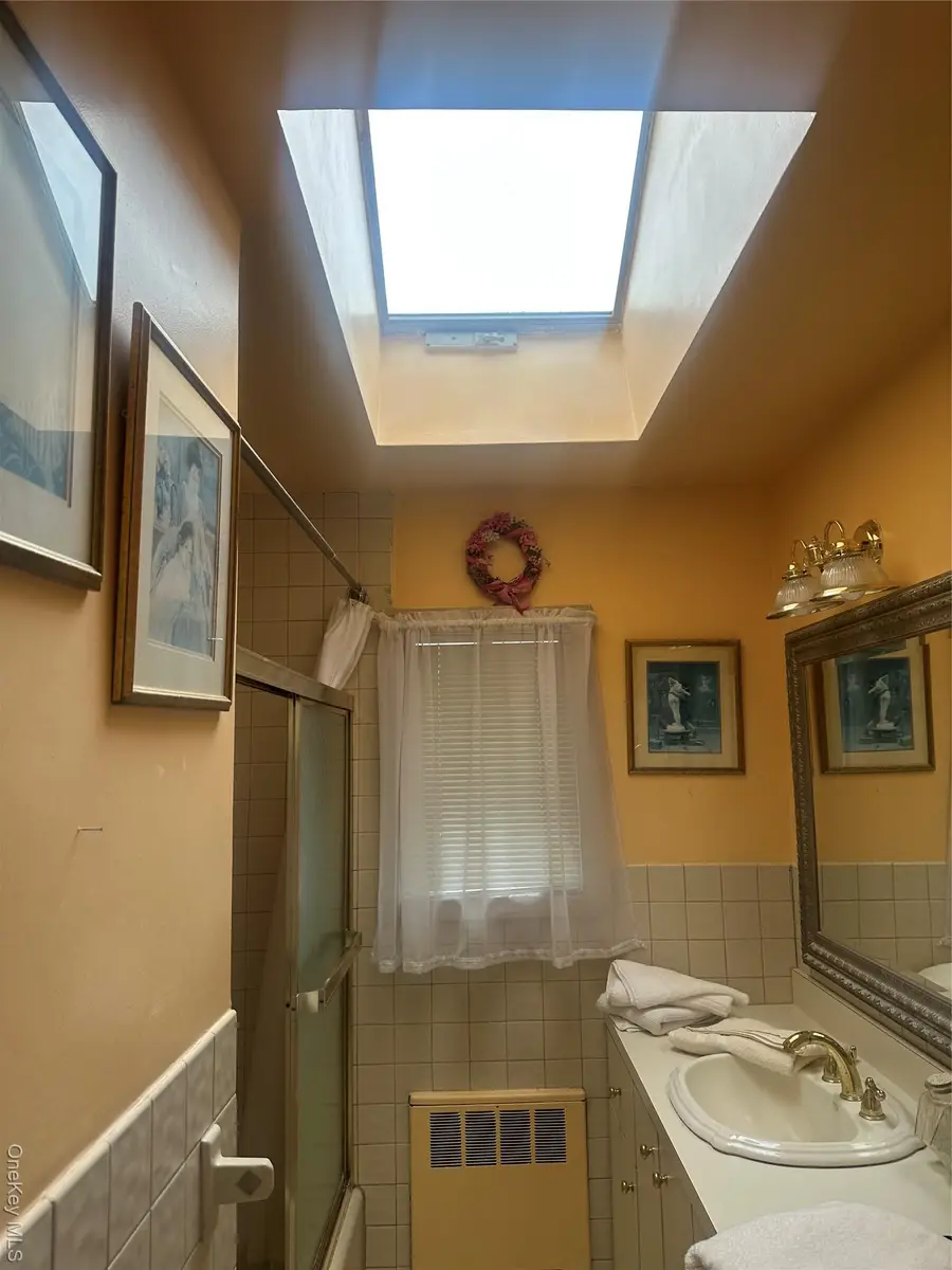 39 Laurel Hill Drive, Valley Stream, NY 11581 - #2