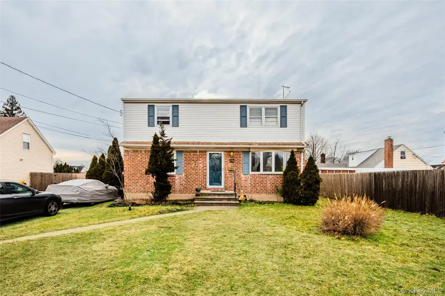 2340 Devon Street, East Meadow, NY 11554 - Image #2