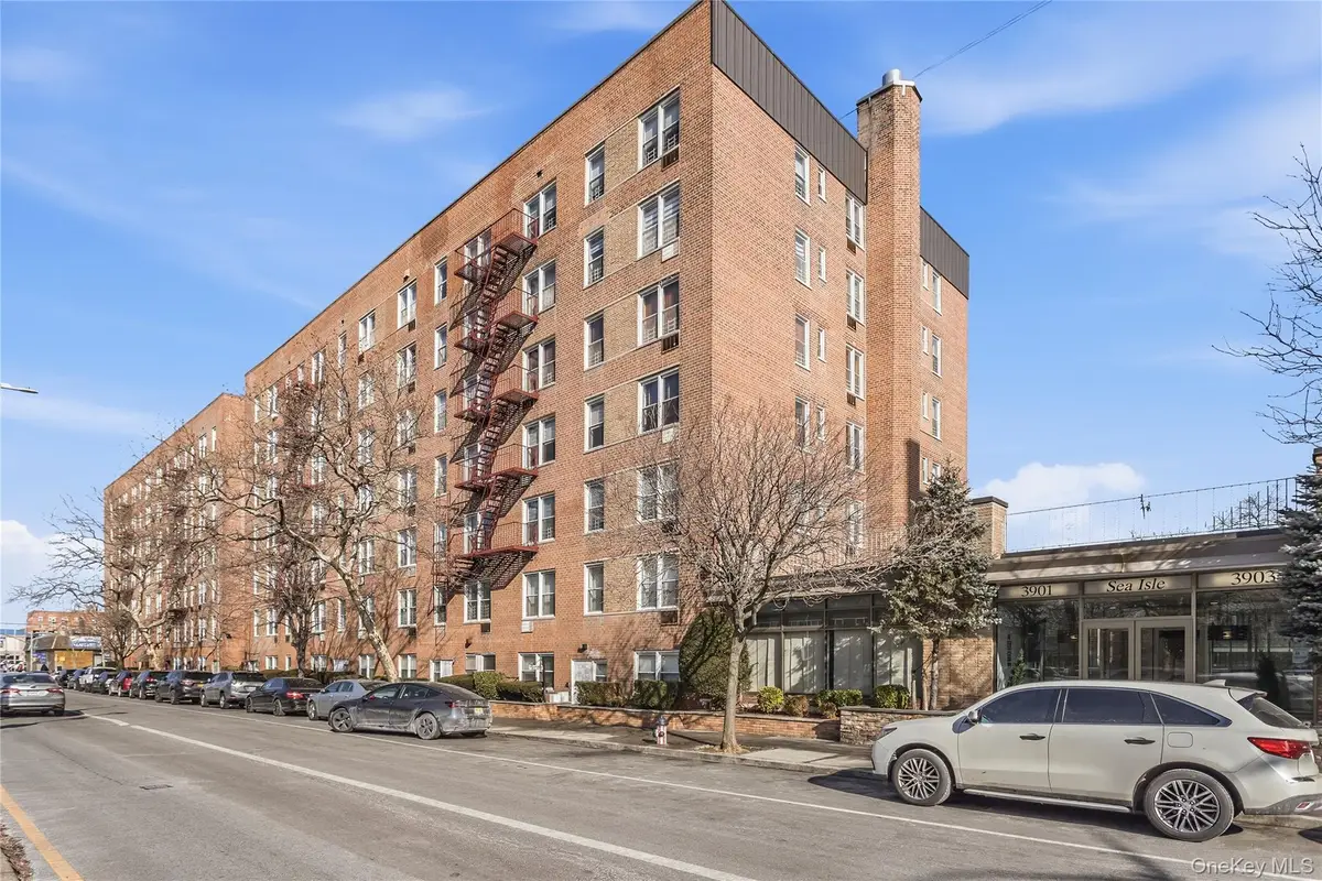 3901 Nostrand Ave Apt 4b #4B, Brooklyn, NY 11235 - Image #1