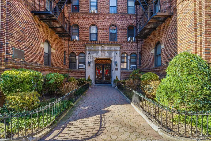 110-21 73 Road #6H, Forest Hills, NY 11375 - Image #2