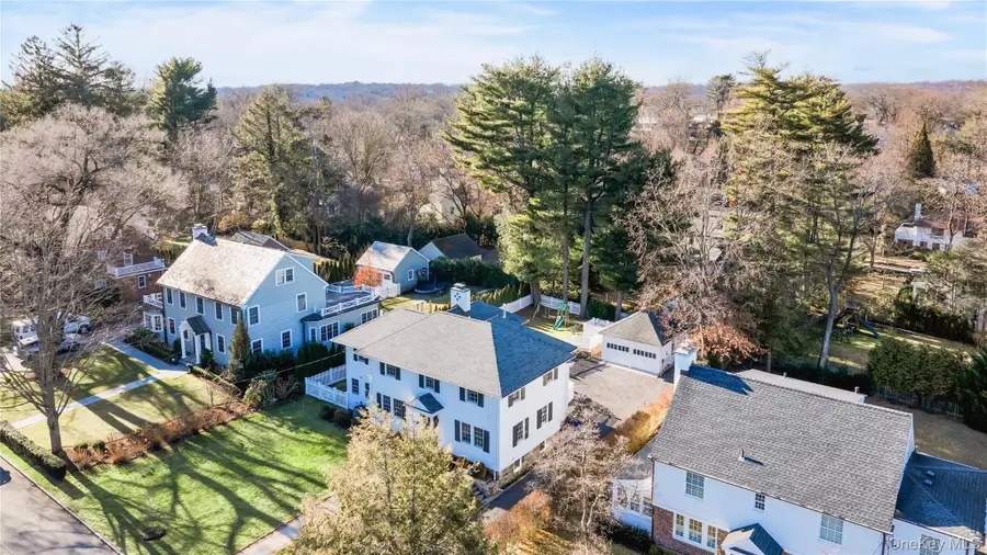 7 Putnam Road, Scarsdale, NY 10583 - Image #2