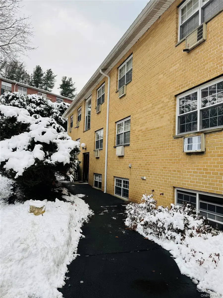 8 Dove Court #8B, Cortlandt, NY 10520 - Image #2