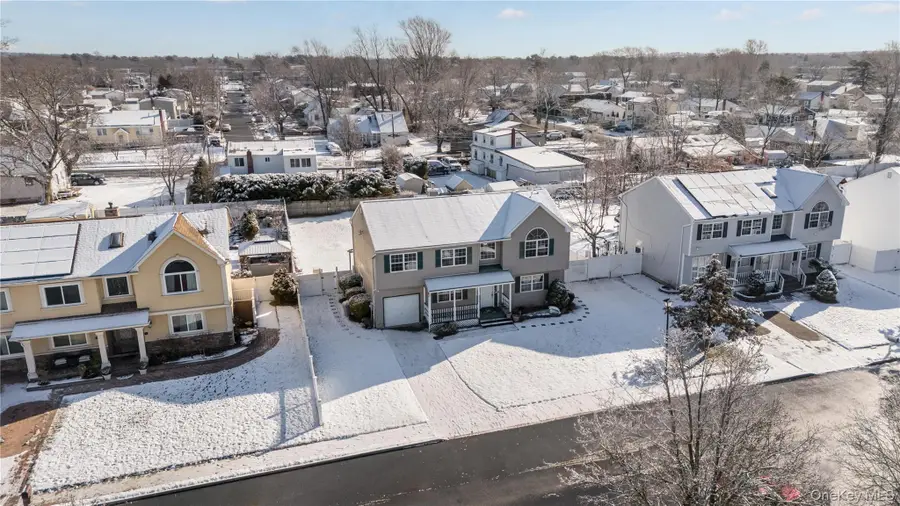 1805 Carleton Avenue, Bay Shore, NY 11706 - Image #3